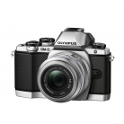 OM-D E-M10 ezüst + 14-42 II R fekete OM-D E-M10 ezüst + 14-42 II R fekete