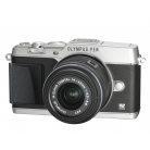 E-P5 ezüst + 14-42 II R fekete E-P5 ezüst + 14-42 II R fekete