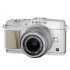 E-P5 fehér + 14-42 II R ezüst