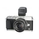 E-P5 ezüst + 17 mm f/1.8 + VF-4 kereső E-P5 ezüst + 17 mm f/1.8 + VF-4 kereső