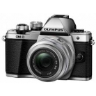 OM-D E-M10 II ezüst + 14-42 II R fekete OM-D E-M10 II ezüst + 14-42 II R fekete